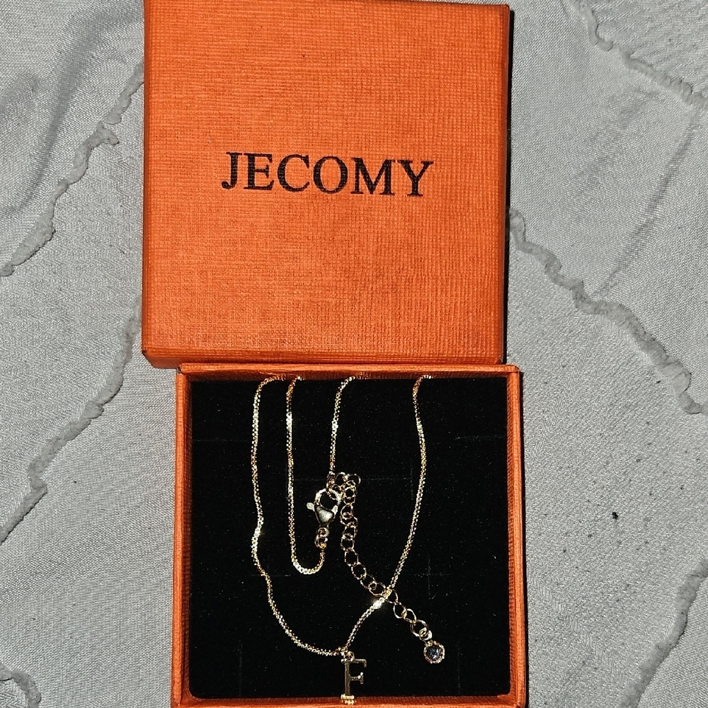 Gold Necklace Monogram F with Jewel Pendent